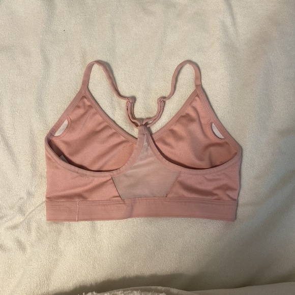 Nike Racerback Sportsbra - Picture 2 of 3